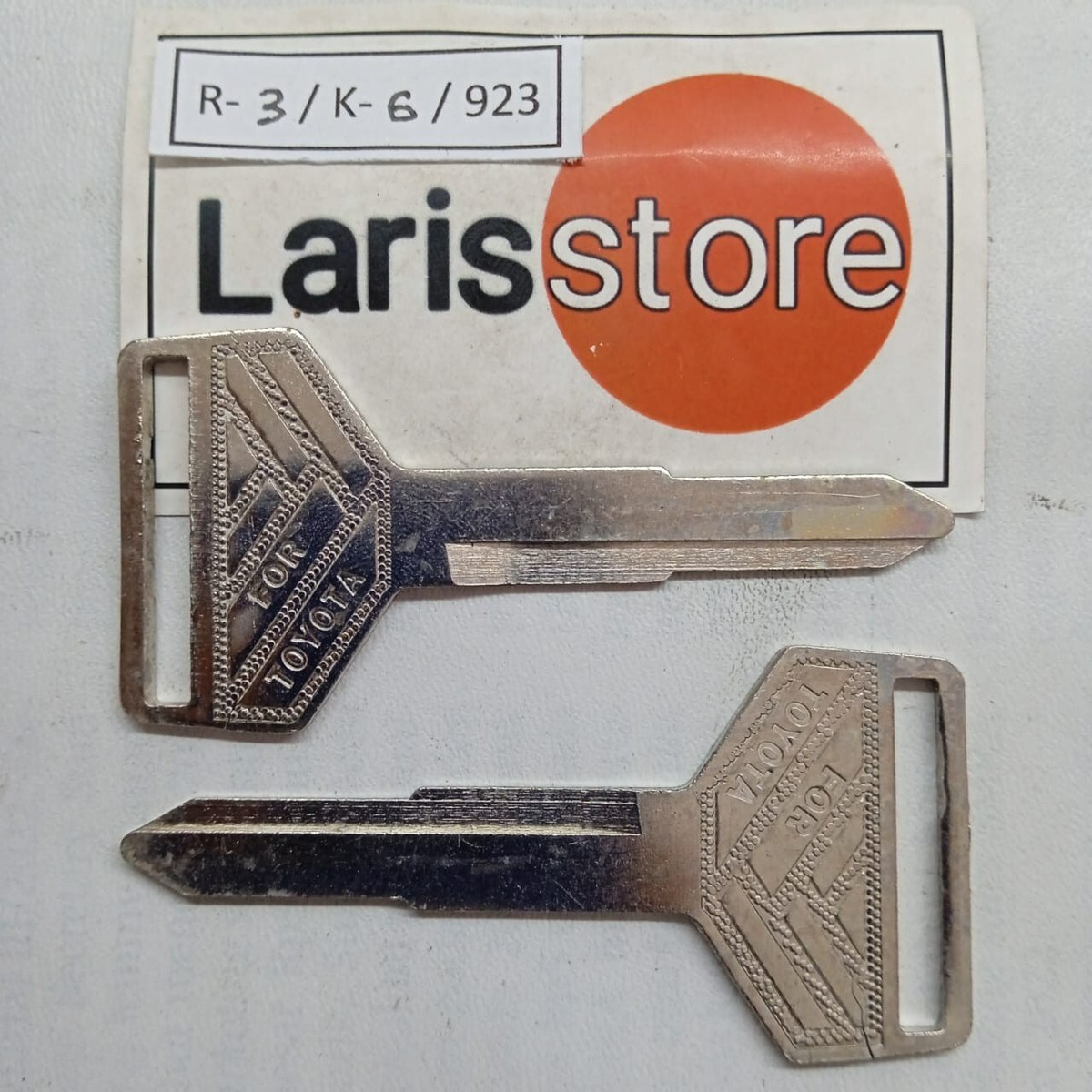 2x Toyota 4Runner Celica Truck Land Cruiser MR2 Supra Key Blank