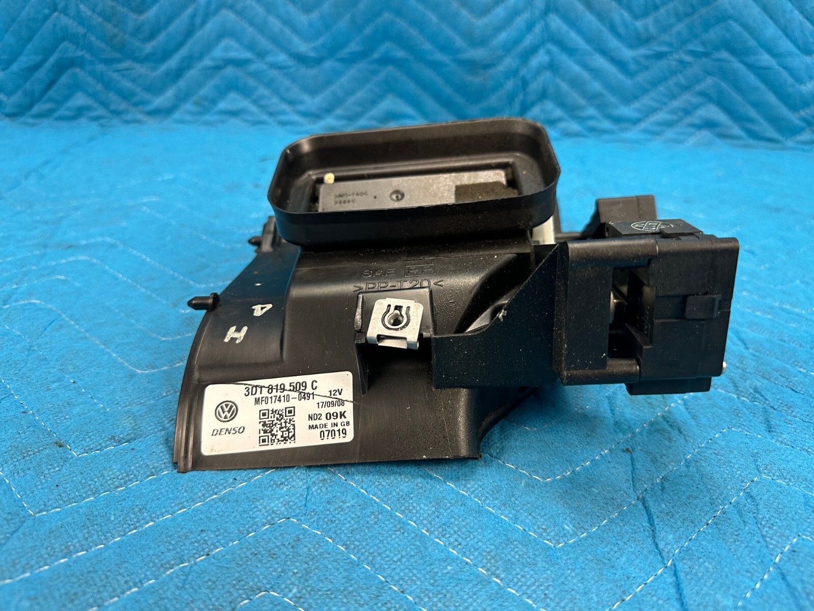 Bentley Flying Spur A/C Heater Servo Flap Motors w/Duct Passenger Side 06-12 OEM