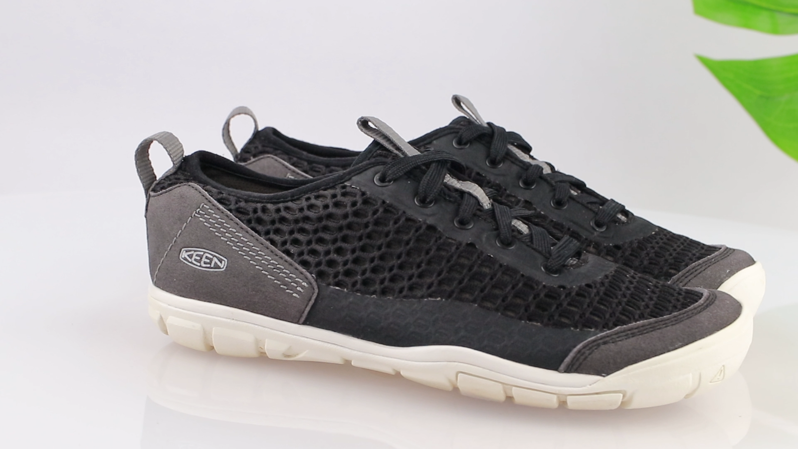 Scarpe da trekking Keen donna CNX Merer in pizzo taglia 7 5 nere a rete attive basse