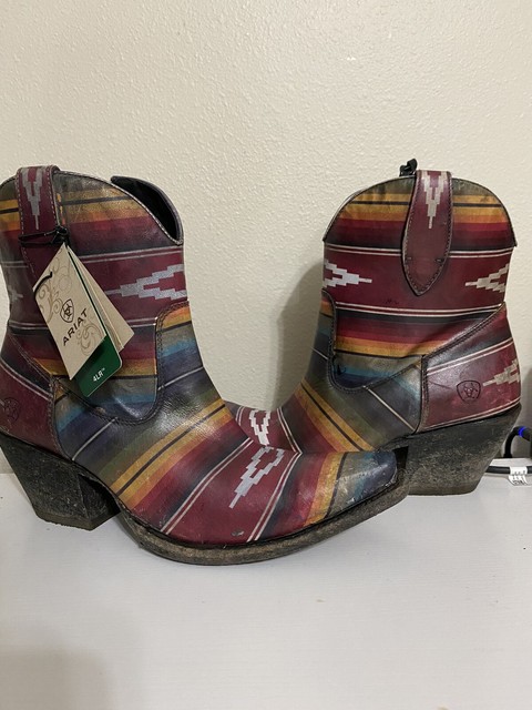 ariat saddle blanket boots