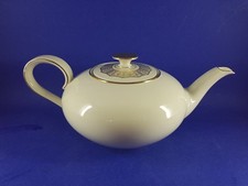Teekanne - creme mit Goldrand - 1 Liter - Eschenbach - schönes Dekor