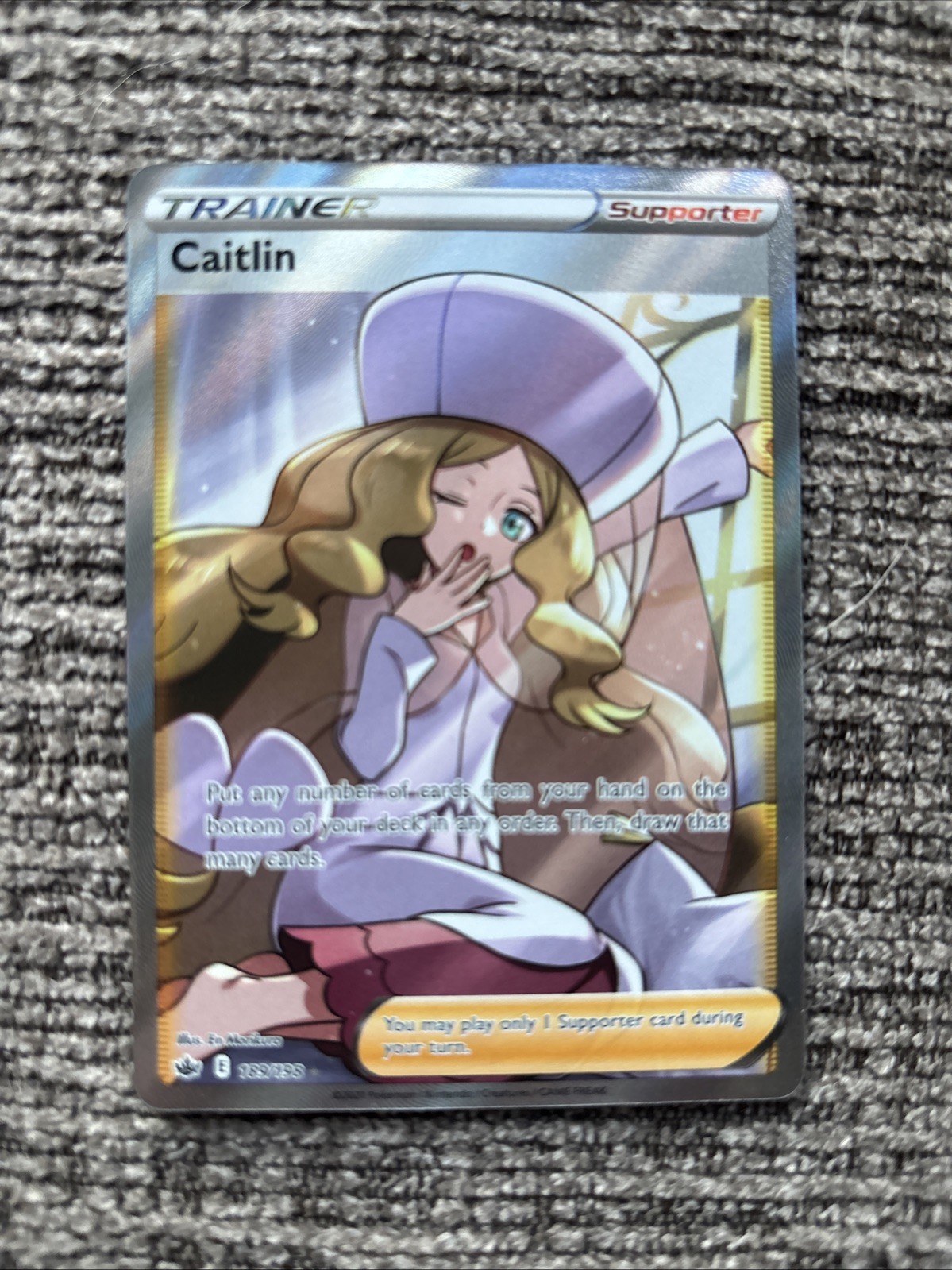 Caitlin (Full Art) 189/198 Swsh06: Sword & Shield - Chilling Reign Holo