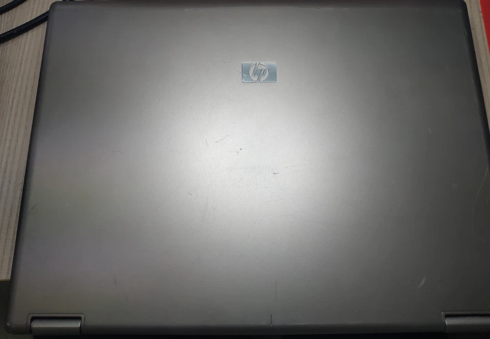 HP Compaq 6730b Notebook intel dual core P8700 2.53Ghz  2GB Ram - Immagine 2 di 4