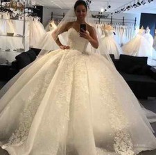 Luxury Wedding Dresses Lace Appliques Princess Puffy Big Bottom Gown Custom Made