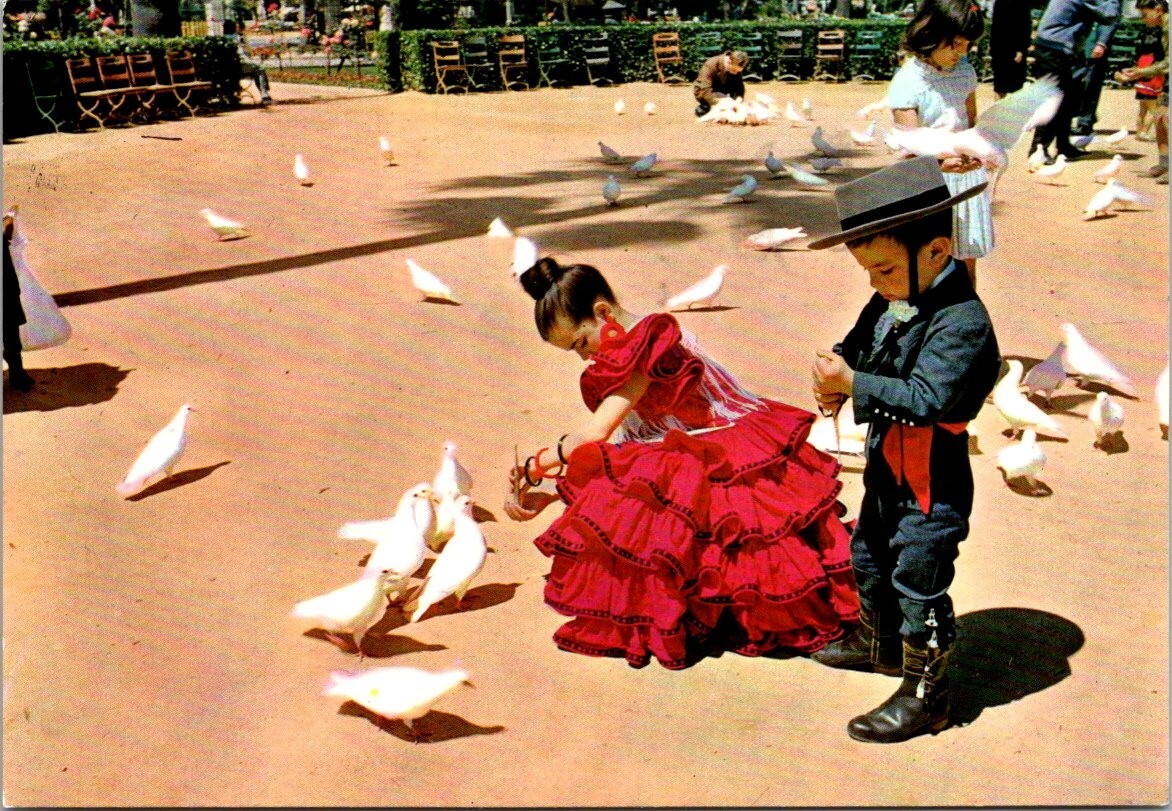 Postal Feria de Sevilla Bailarines Españoles Niños en Trajes Tradicionales 6x4