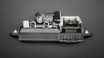 GENUINE MERCEDES BENZ S CLASS W222 TAILGATE HANDLE A2227500593  
