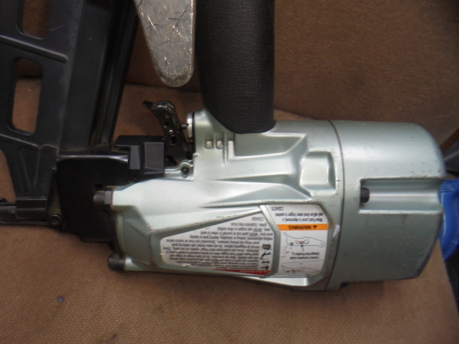 Hitachi NR83A5 31/4 inch Framing Gun with Depth Adjustment