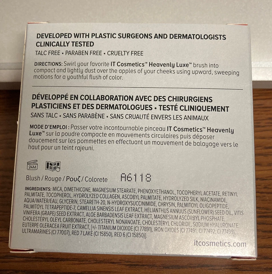 IT COSMETICS BYE BYE PORES BLUSH PORELESS FINISH NATURALLY PRETTY (WARM PEACH) - Image 3 of 4