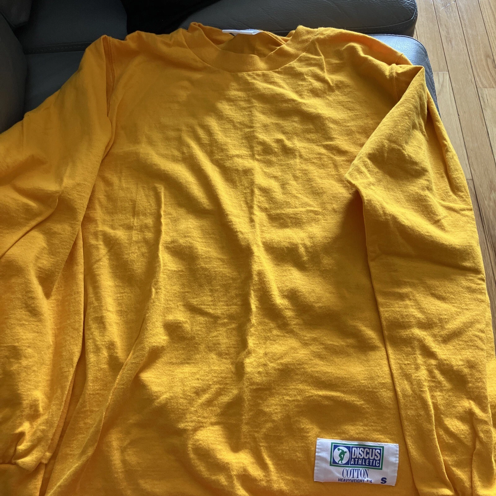 Adult Unisex Discus Athletic Small, Yellow/Orange Secret Sneaker Shirt