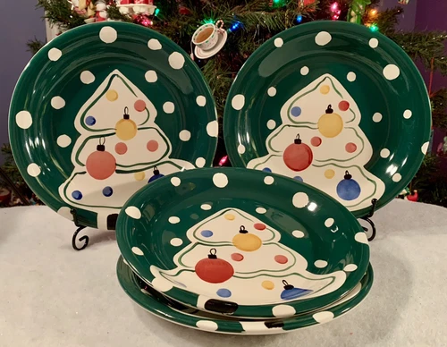 Lot Of 4 Gibson Hand Painted CHRISTMAS TREE - GREEN 9” Salad Plates: Luncheon