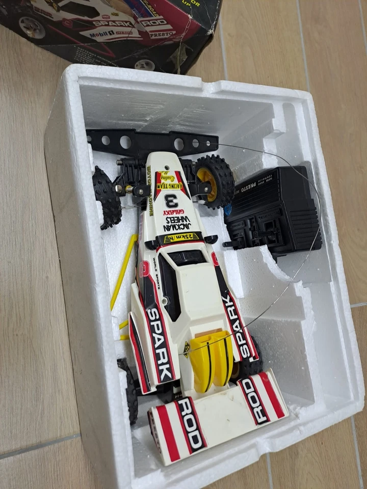 TAIYO ROD SPARK VINTAGE BUGGY RC 1/10 BOX radio tele CLONE NO NIKKO YONEZAWA - Imagen 4 de 4