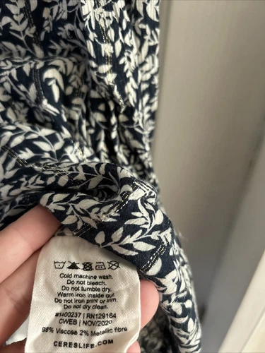 Ladies Ceres Life Floral Ruffle Neck Blouse Top - Size L-XL 16 18 - Picture 5 of 7