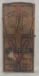 Vintage Wooden Victor Four Ways Animal Rat Snap Trap 7in- FOR PARTS