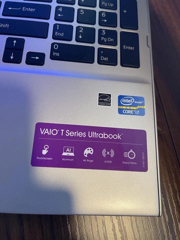 Portátil Sony VAIO - Ultrabook serie T Foto 2 de 4