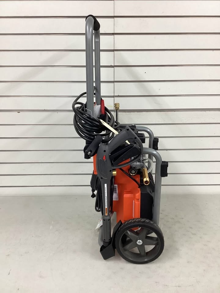 Husqvarna 2300-PSI 1.2-GPM Cold Water Electric Pressure washer