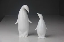 Pair of Crowning Touch White Porcelain Penguin Figurines Mother w/ Baby