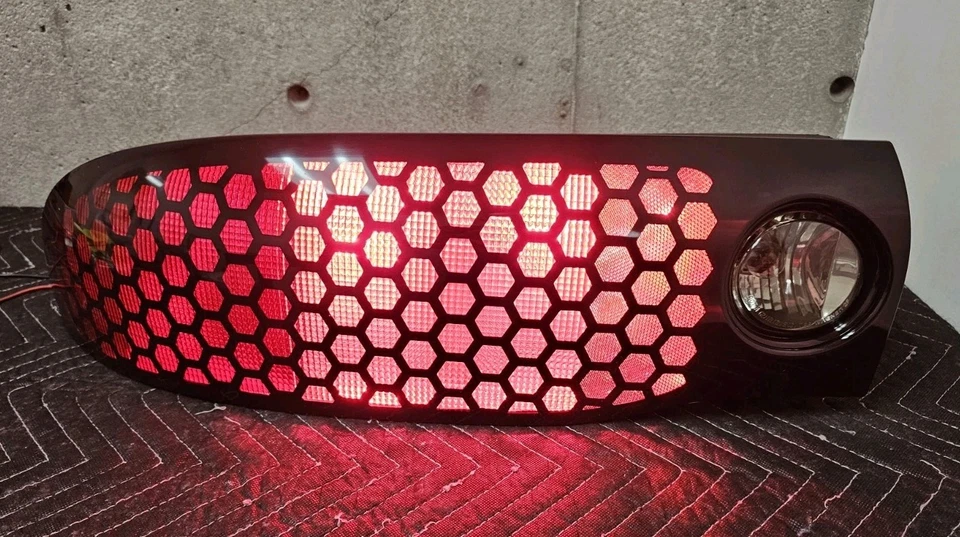 1999-02 Pontiac Firebird Trans AM Genuine Left (Driver Side) Tail Light Foto 2 de 4