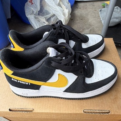 Nike Air Force 1 Athletic Club Size 6.5Y
