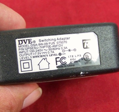 Adaptateur Secteur DVE DSA-12GX-12 FUS - 12V, Niveau D, Avec Splitteur USB
