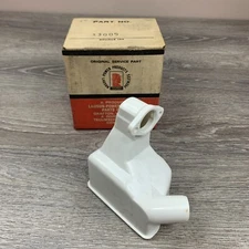 Tecumseh 33005 Cleaner Body Genuine Nos Oem Part