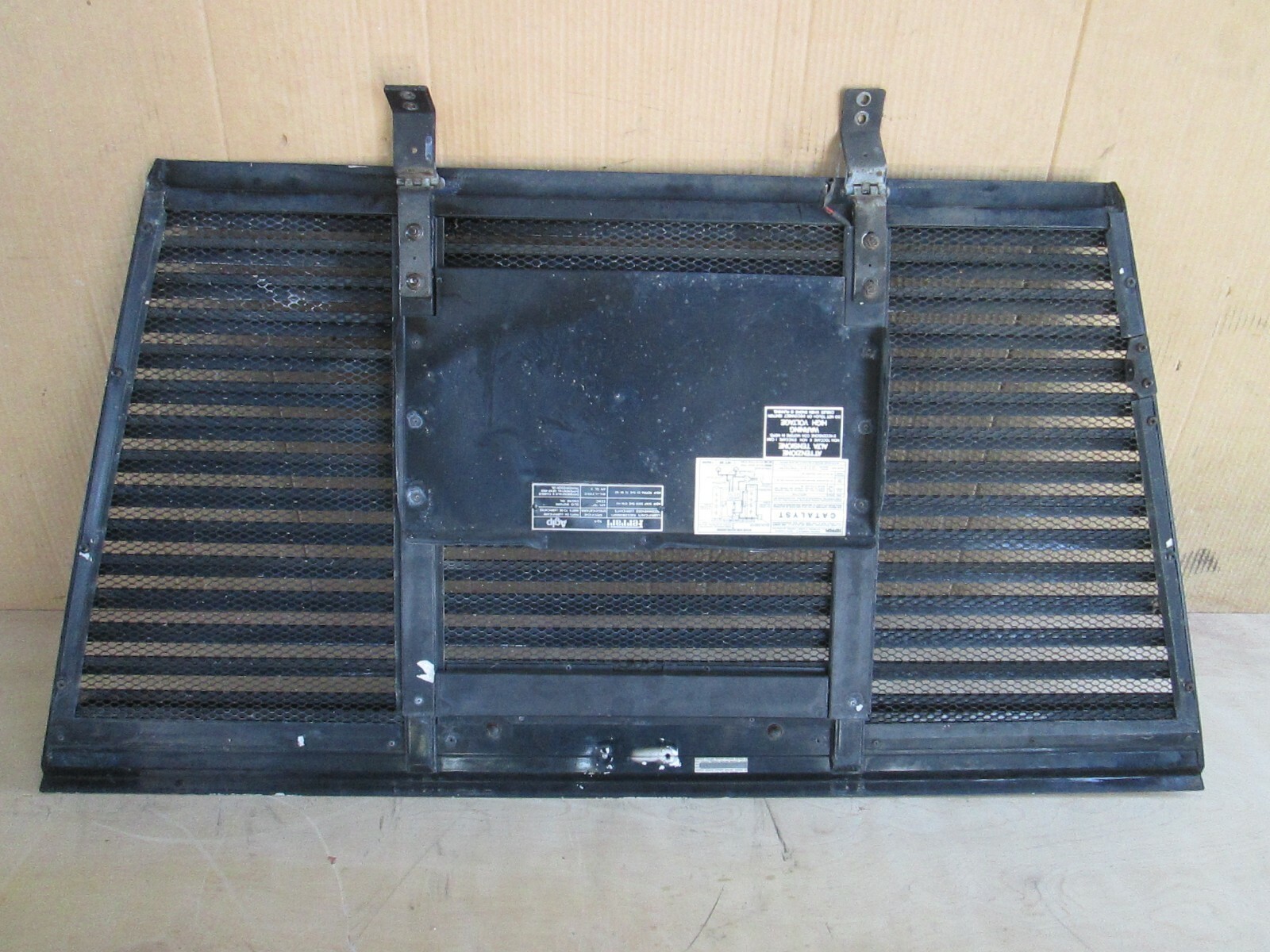 Ferrari Mondial T - 3.2 Coupe & Cab - Rear Engine Lid Grille  PN 61254300