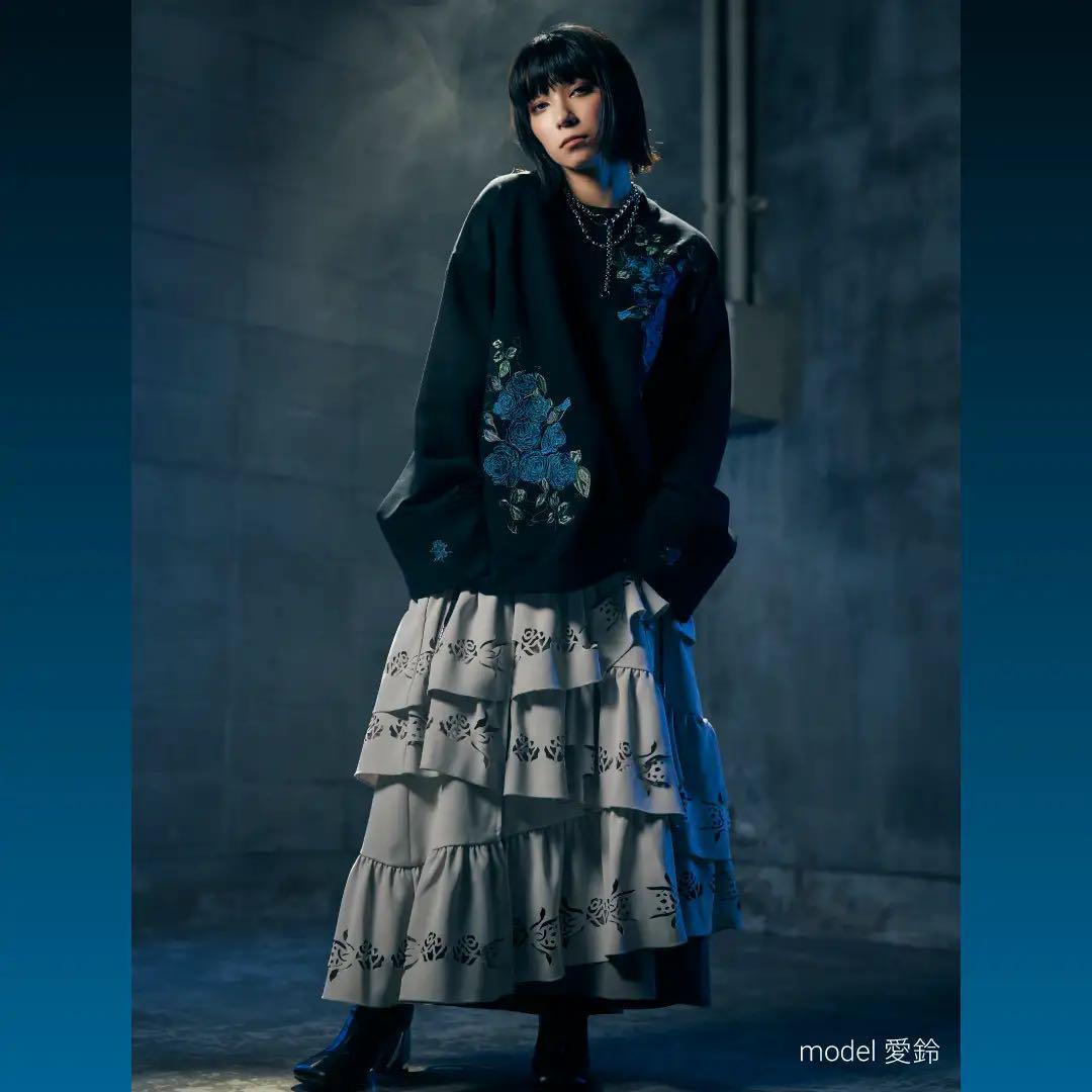 Ado×HARE/UNISEX】サイドレースアップローズ刺繍スウェット Ado×HARE