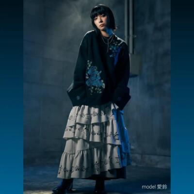 Ado×HARE/UNISEX】サイドレースアップローズ刺繍スウェット Ado HARE