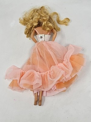 1984 Barbie Peaches 'n Cream Doll in Original Dress Incomplete