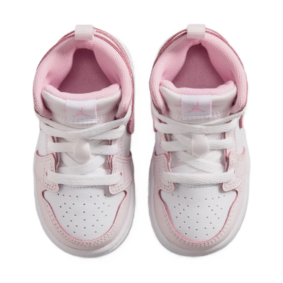 Jordan 1 Mid Pearl Pink/Med Soft Pink-White para niños pequeños (DQ8425 600) Foto 3 de 4