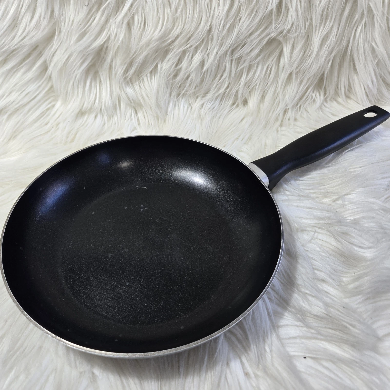 MIRRO Aluminum Non Stick Skillet Cooking 8" Pan Black 54221-1330