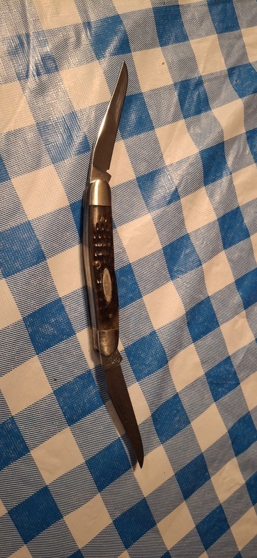 NICE CASE XX Muskrat 1980 10-Dot Jigged Bone Knife.