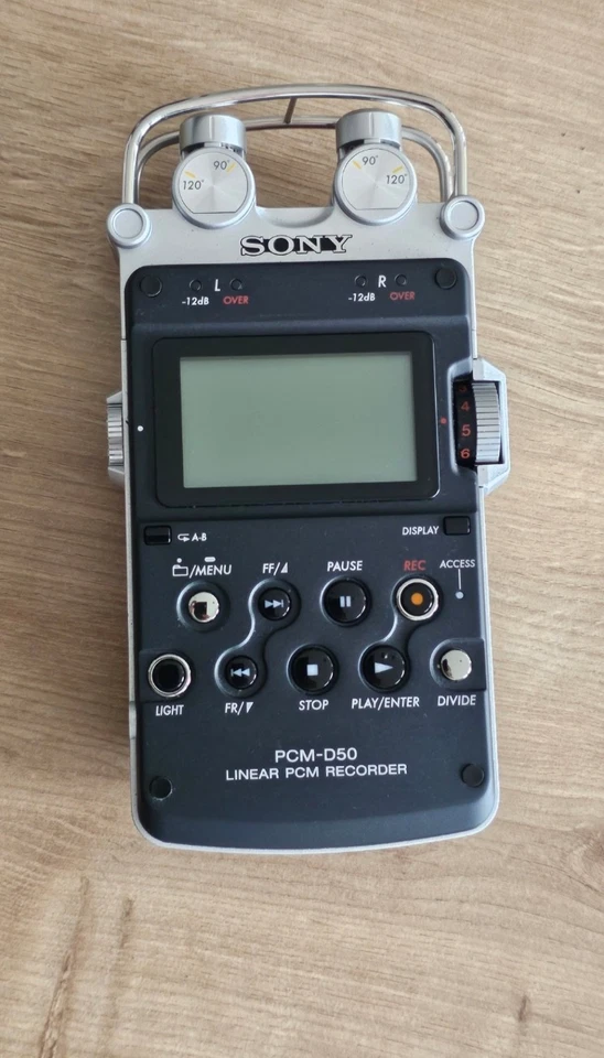 SONY PCM-D50 UK MODEL PRISTINE CONDITION - Image 3 of 4