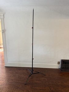 2x Speedotron Light Sands black with red knobs 27” closed 3 stage 85” reach 20” 