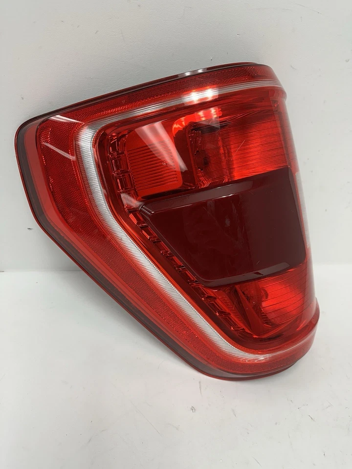 2021 2022 2023 Ford F150 Left LH Driver Side Halogen W/Blind Spot Tail Light OEM - Image 3 of 4