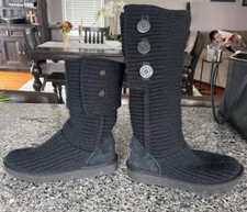 Ugg black Cardy Knit 3 button boots Sz 9