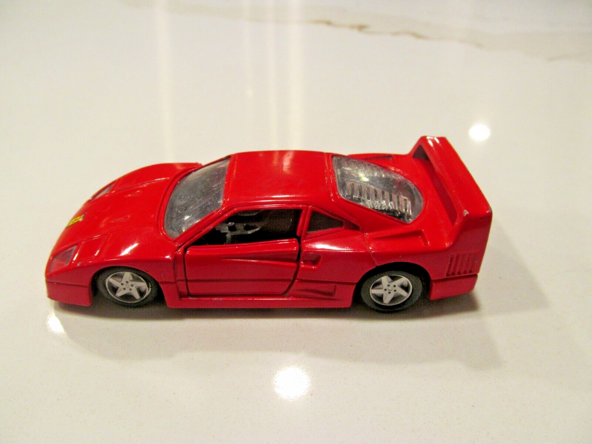 Maisto Red Ferrari F40 Pull Back/Friction Model Car Diecast 1/39