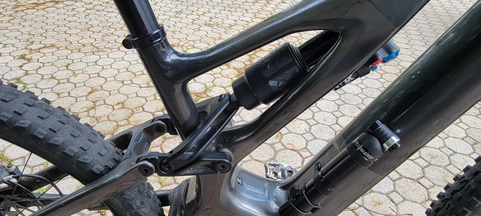 Specialized Turbo Levo Expert SMK 2022 edición carbono Foto 3 de 4