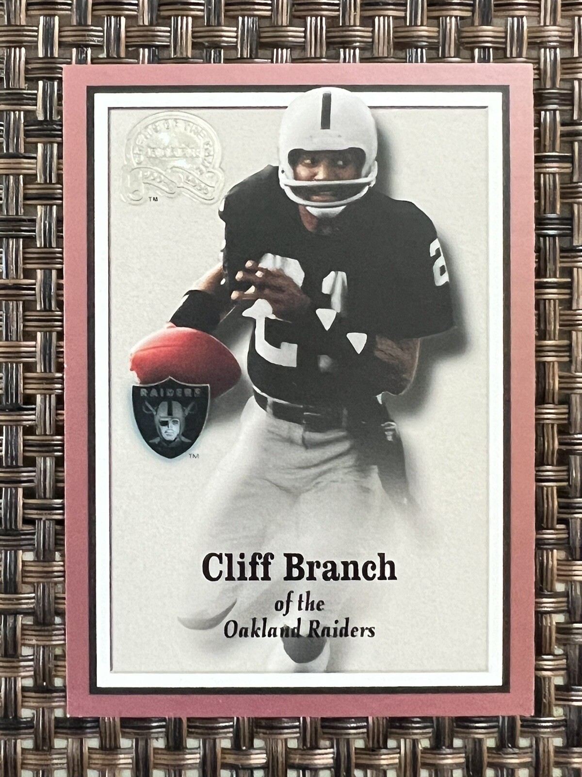 2000 FLEER GREATS OF THE GAME FOOTBALL CLIFF BRANCH #17 RAIDERS NMMT.       0177