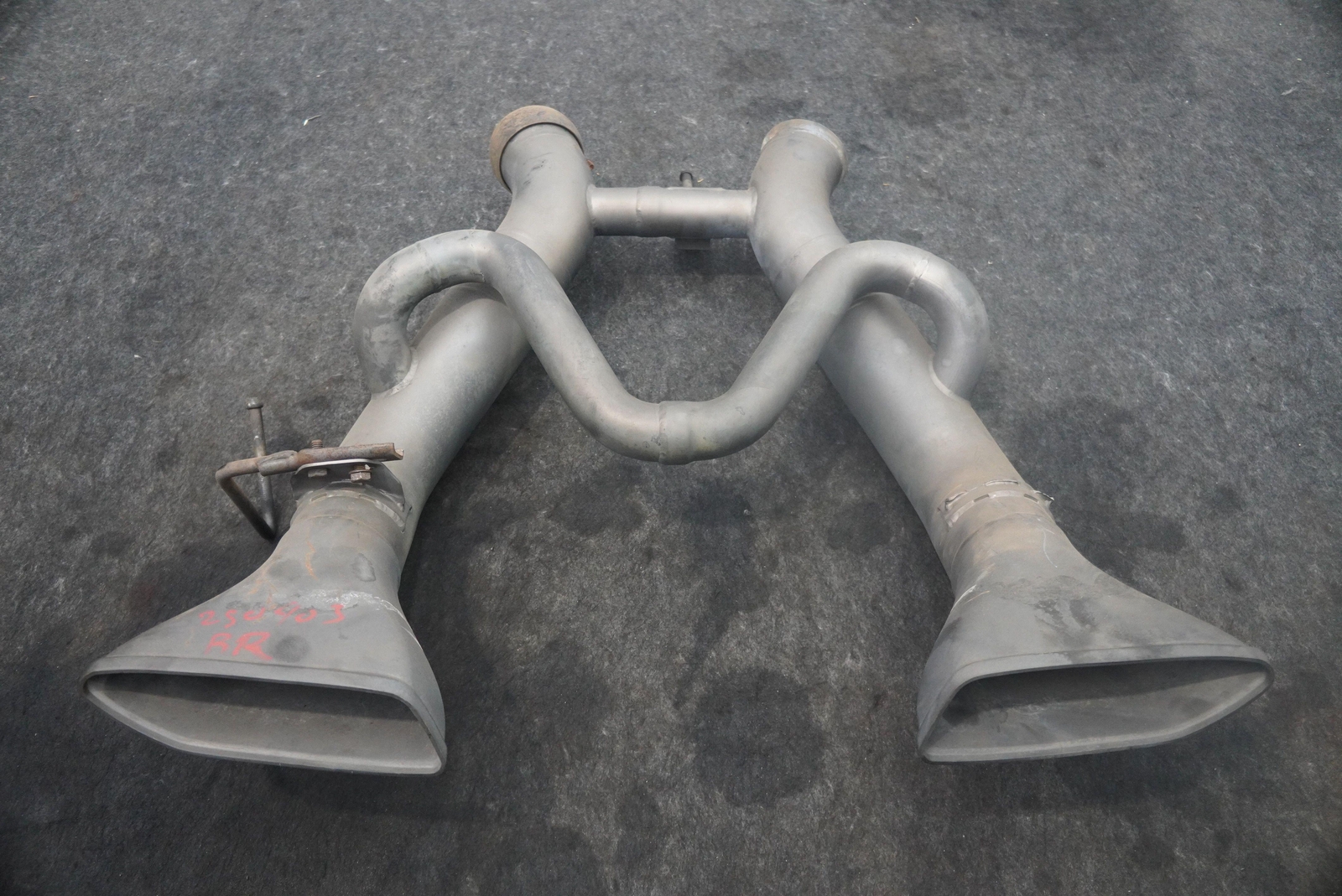 Akrapovic Slip On Performance Exhaust Muffler Silencer Tail Pipe McLaren 650S