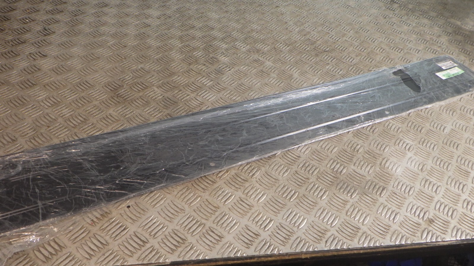 Navara D23 tailgate inner panel genuine new NP300 Nissan 905b0 4jg0a