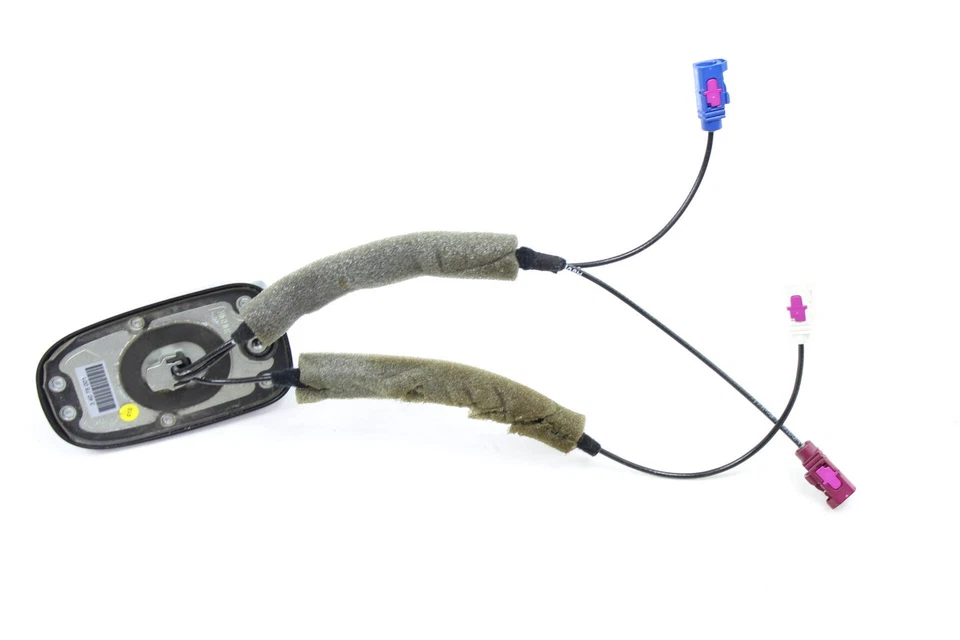 AUDI A8 QUATTRO 2004-2010 - Antena de techo/aleta de tiburón 4E0035503AB Foto 2 de 4