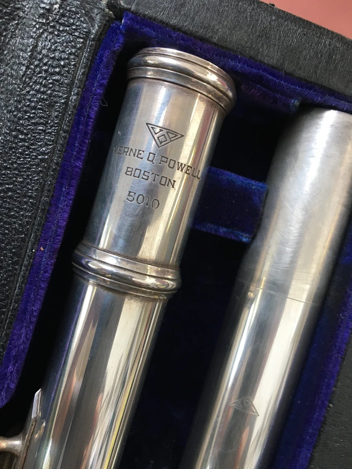 UNA EXCELENTE FLAUTA DE PLATA MACIZA PRE-WASSER POWELL, 100% HECHA EN ESTADOS UNIDOS. Foto 4 de 4