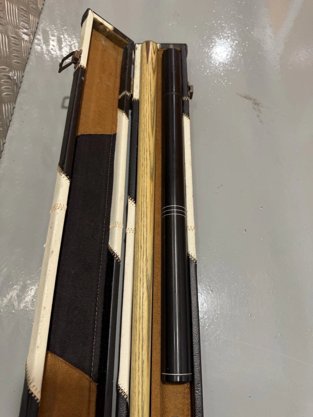 Peradon Pulsar 3/4 Pool Cue In Hard Case 7