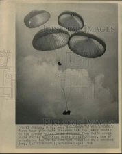 1961 Press Photo Jeeps Float to Ground from C-135 Plane, Operation Swift Strike
