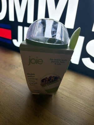Joie Joghurt für unterwegs mit Löffel doppelwandiger Behälter hält Joghurt frisch