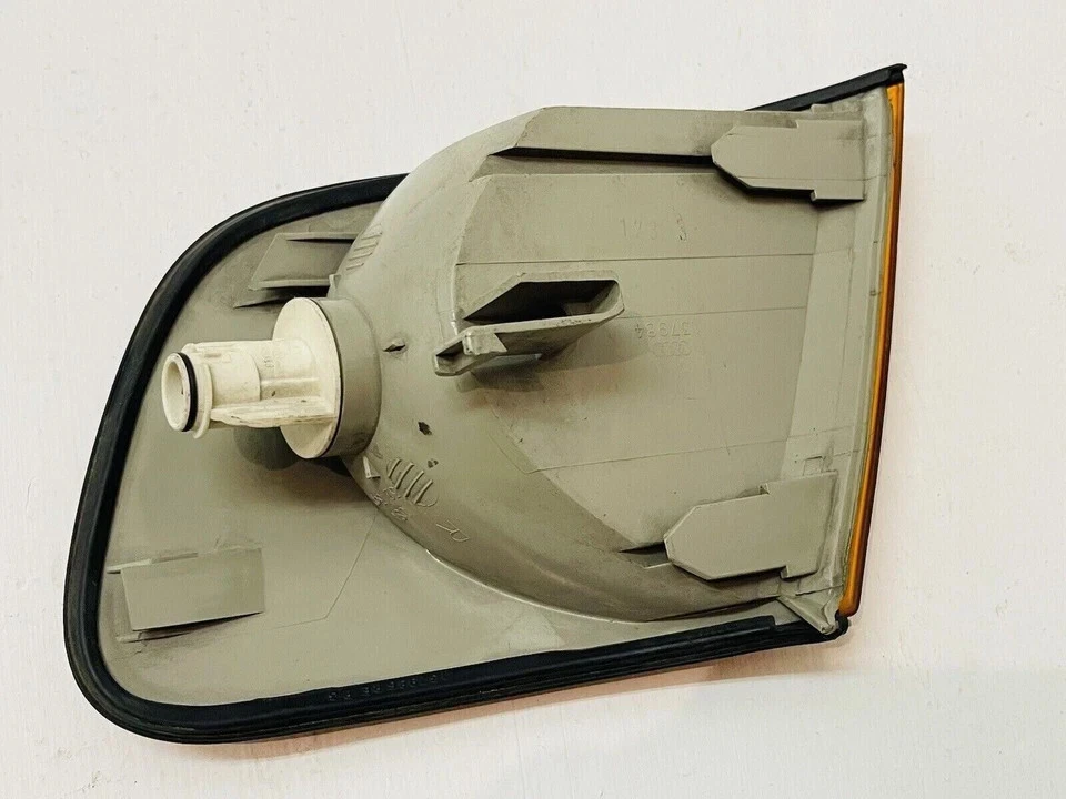 Original Blinker Vorne Rechts Audi 100 C4 - Immagine 3 di 3