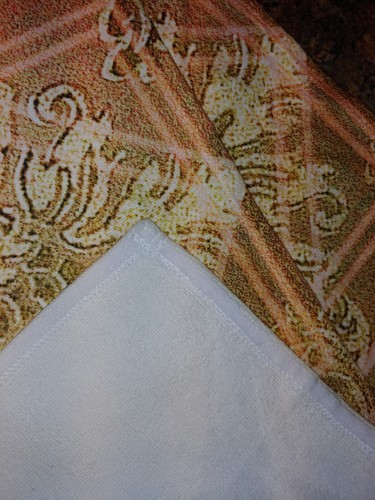 2 Society 6 Plush Scroll Medallion Floral Hand Towels *new* - Picture 6 of 8