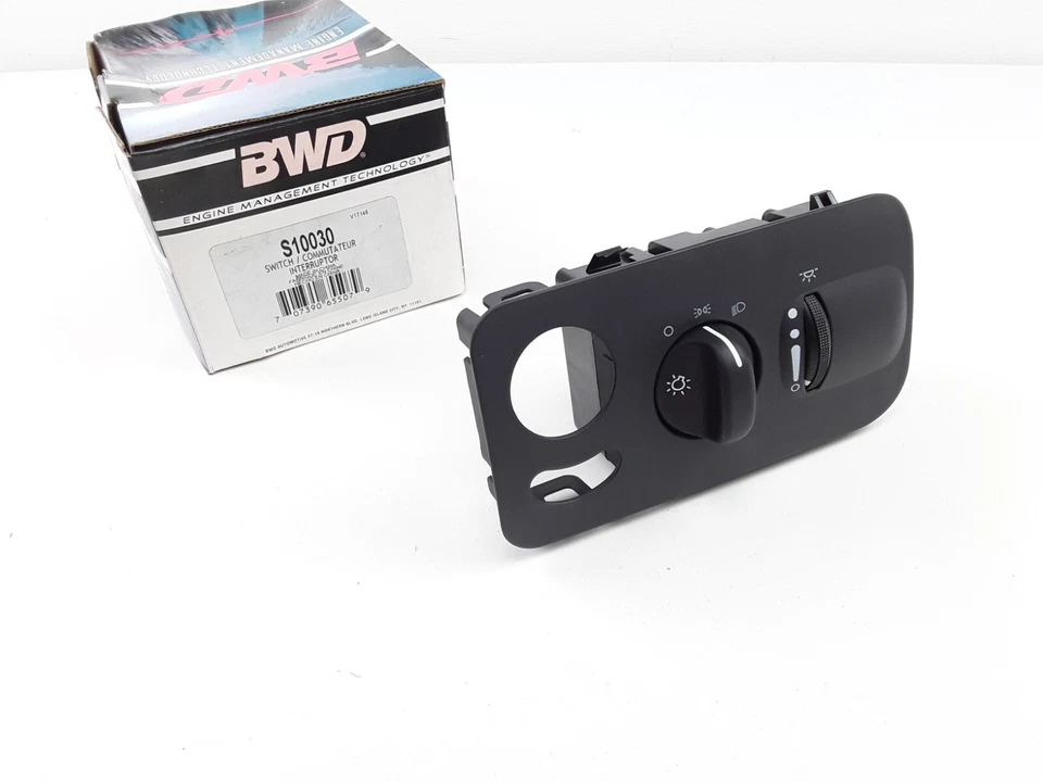 Headlight Switch for Dodge Caravan Grand Caravan Chrysler Town & Country 2004-07 - Image 2 of 4