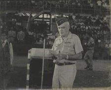 1974 Press Photo Brigadier General Winant Sidle, speaks at Texas A&M - saa00021