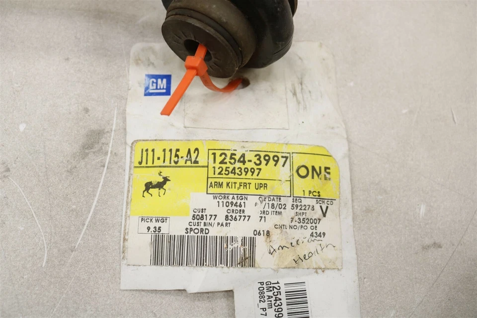 Brazo de control superior delantero izquierdo OEM GM 12543997 Chevy GMC C2500 C3500 1988-2002 NUEVO Foto 2 de 4